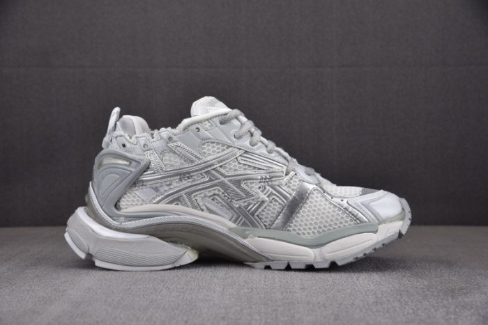 Ba1en*iaga runner sneaker w3rbl 8100