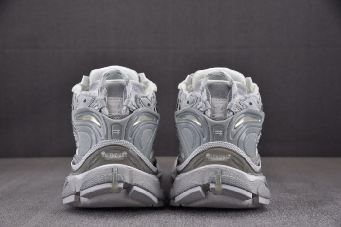 Ba1en*iaga runner sneaker w3rbl 8100