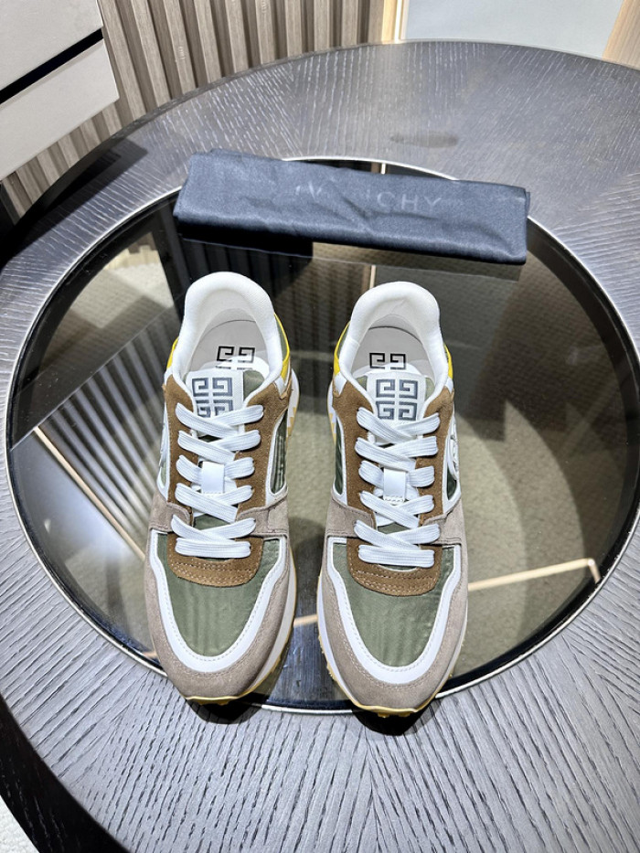 Givenchy Sneakers 660034