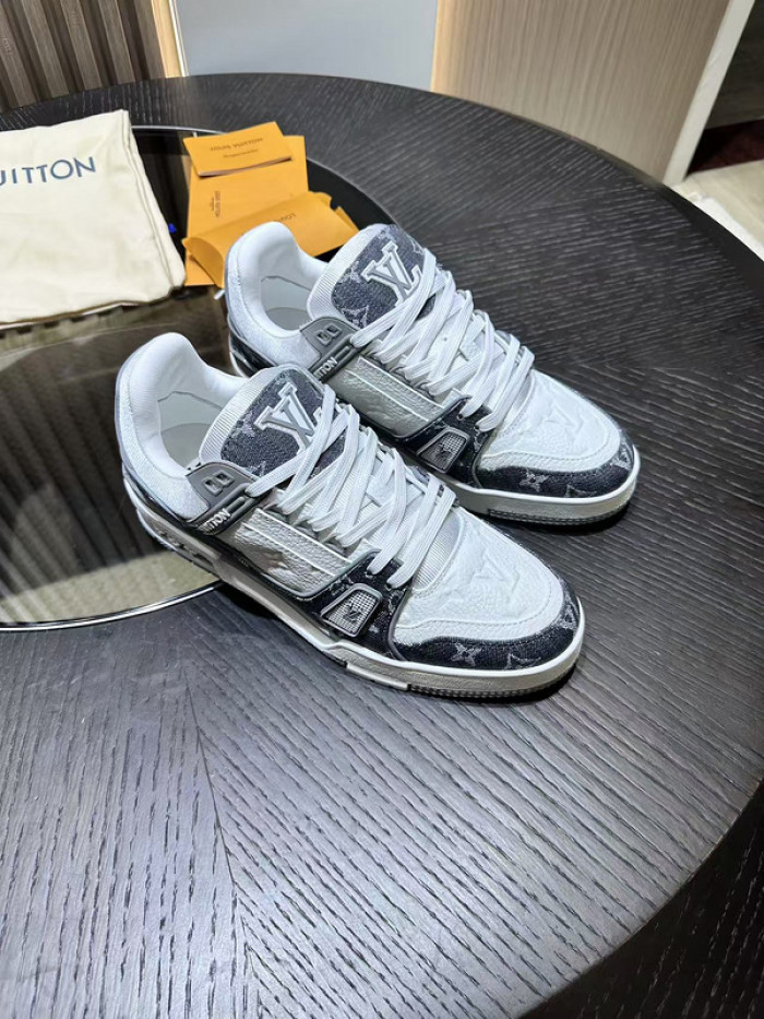 LV snekaers L0000400