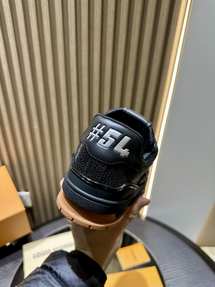 LV snekaers L0000707