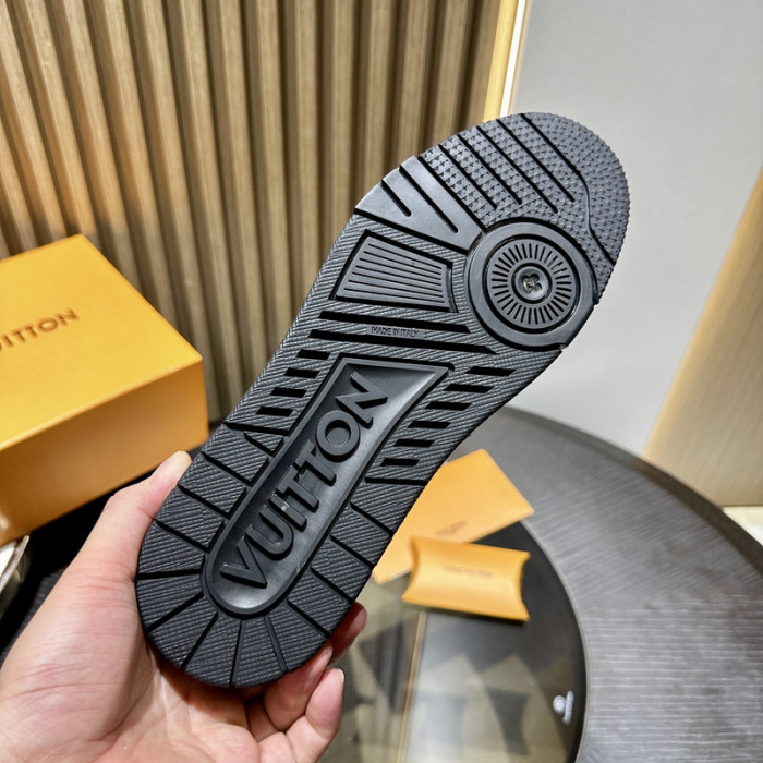 LV snekaers L0000603