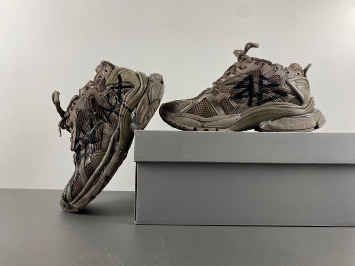 Ba1en*iaga runner sneaker w3rbq 2010