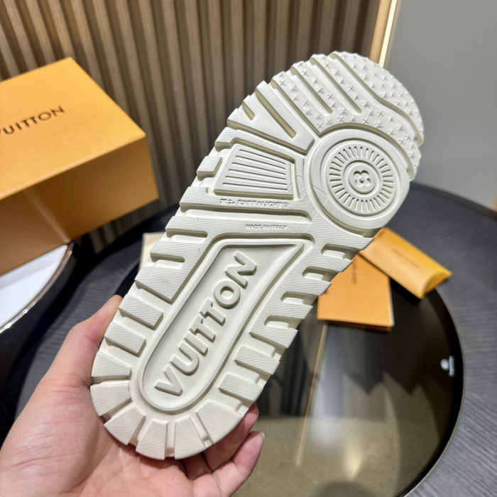 LV snekaers L0000485