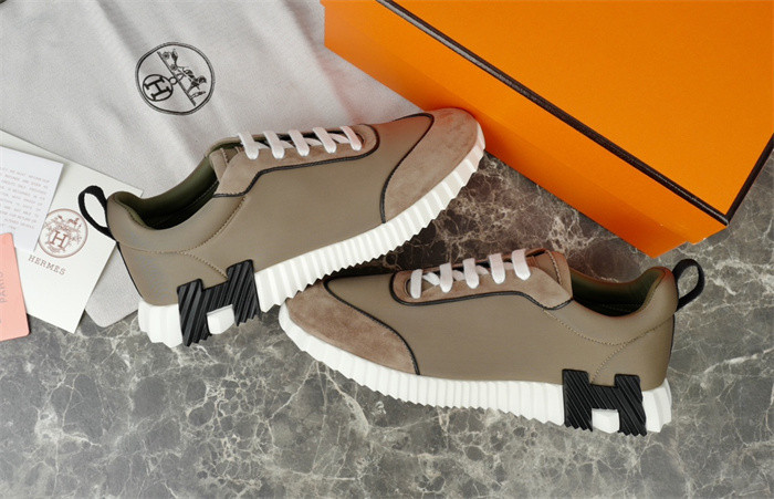 H**me5 snekaers hm006