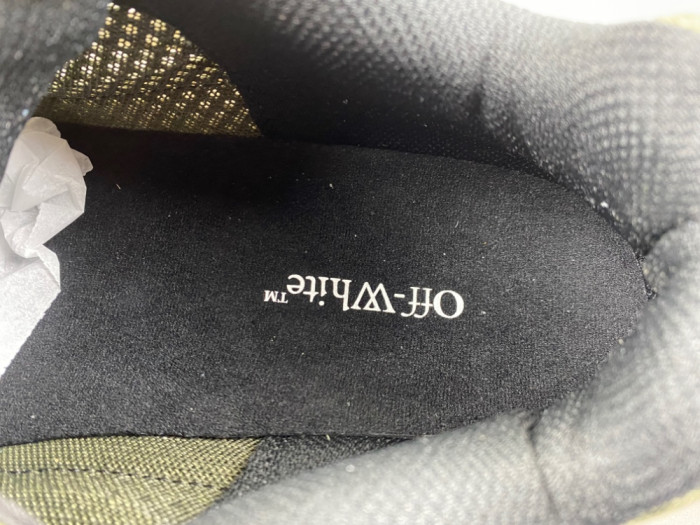 Off-White Be right back OWIA289F47