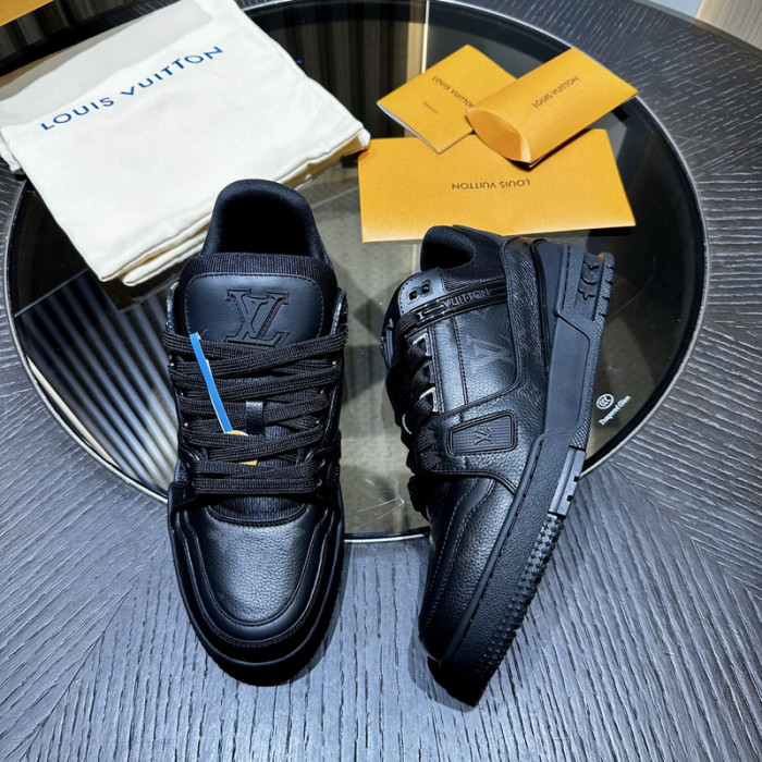 LV snekaers L0000607