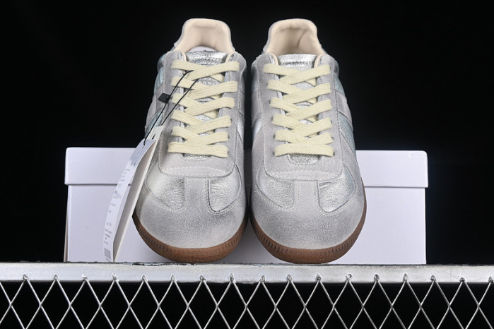 ma1s0n Marg*e1a calfskin silver s58ws0105
