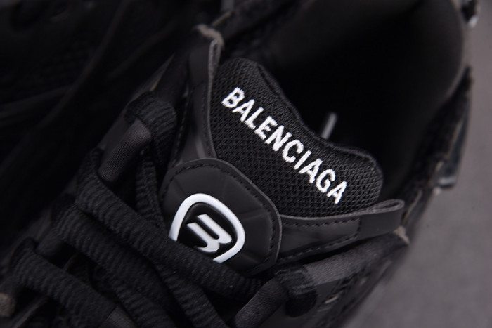 Ba1en*iaga runner sneaker w3rbt-1000