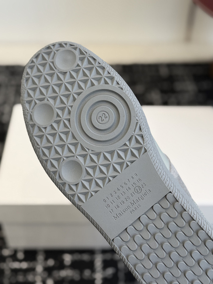 ma1s0n Marg*e1a calfskin s57ws0360