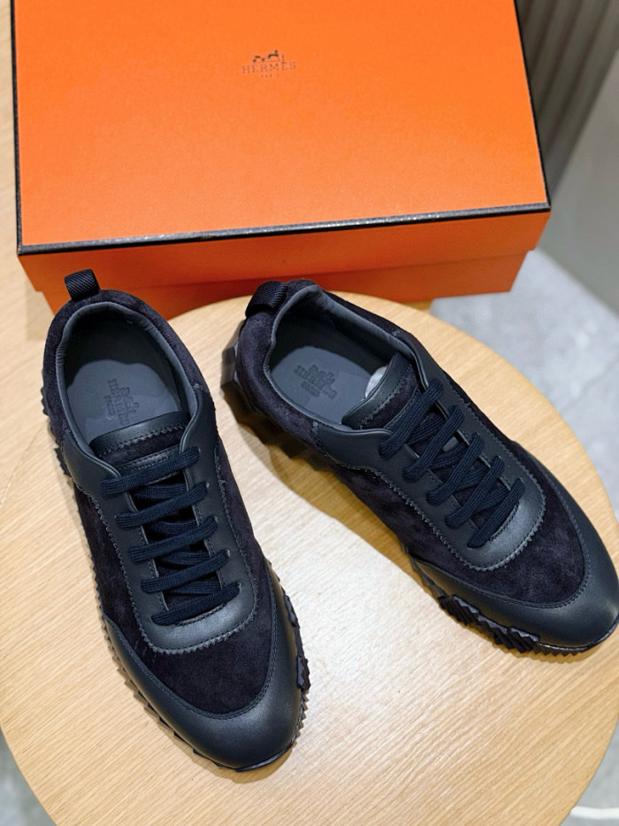 H**me5 snekaers hm097