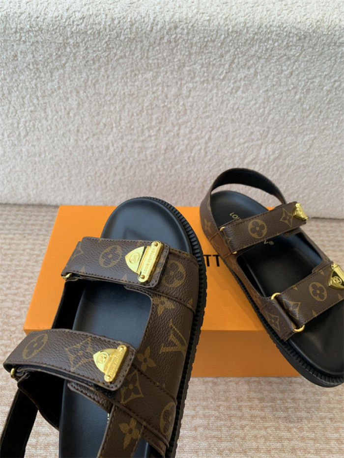 L&V sandal 207