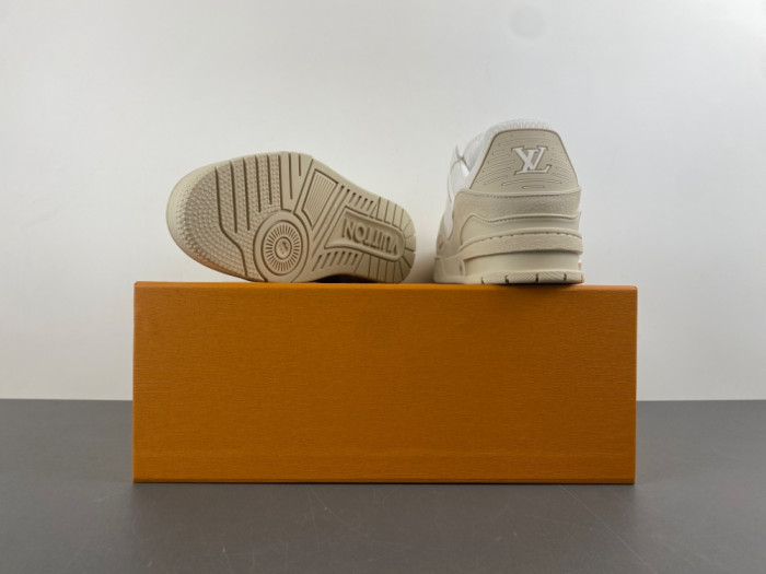 LV snekaers L0000624