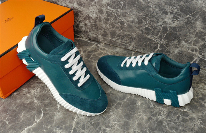 H**me5 snekaers hm010