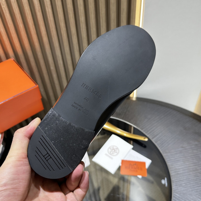 H**me5 loafers hm062