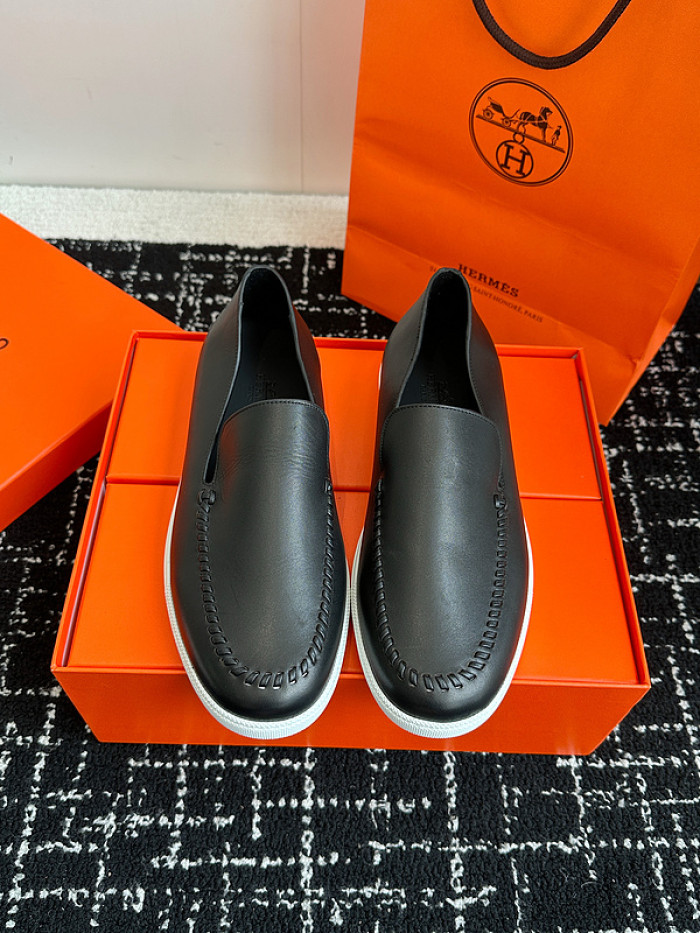 H**me5 loafers hm068