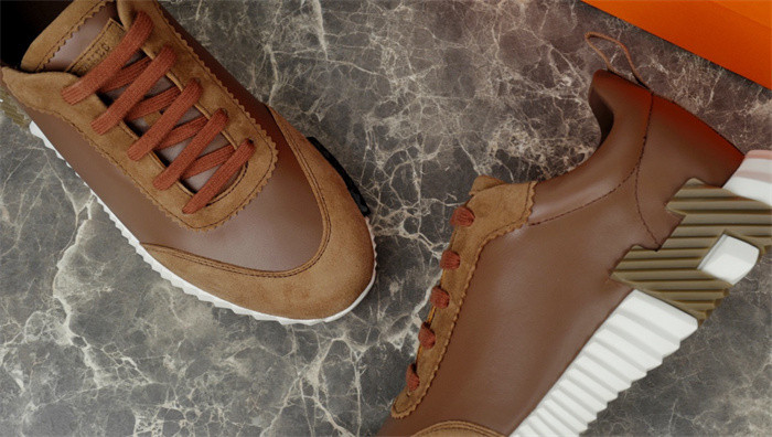 H**me5 snekaers hm011