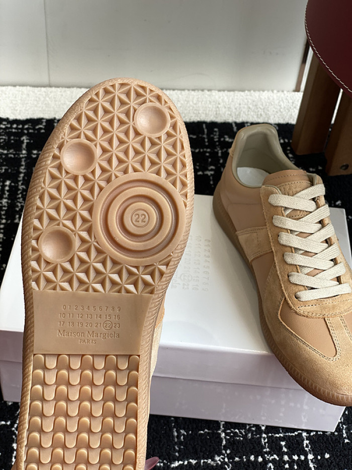 ma1s0n Marg*e1a calfskin s57ws0323