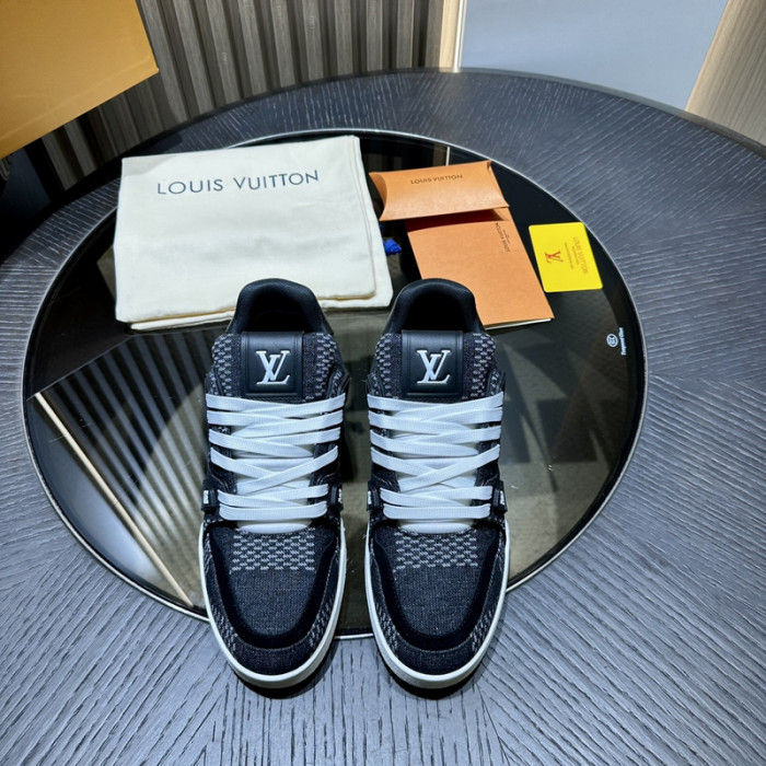 LV snekaers L0000438