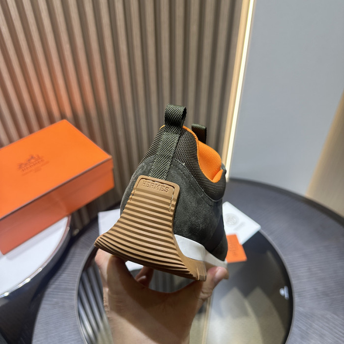 H**me5 snekaers hm052