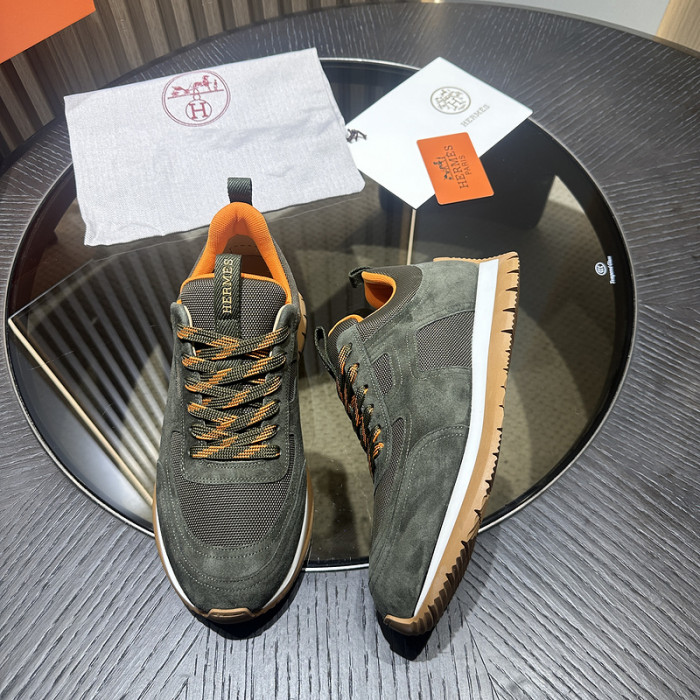 H**me5 snekaers hm052