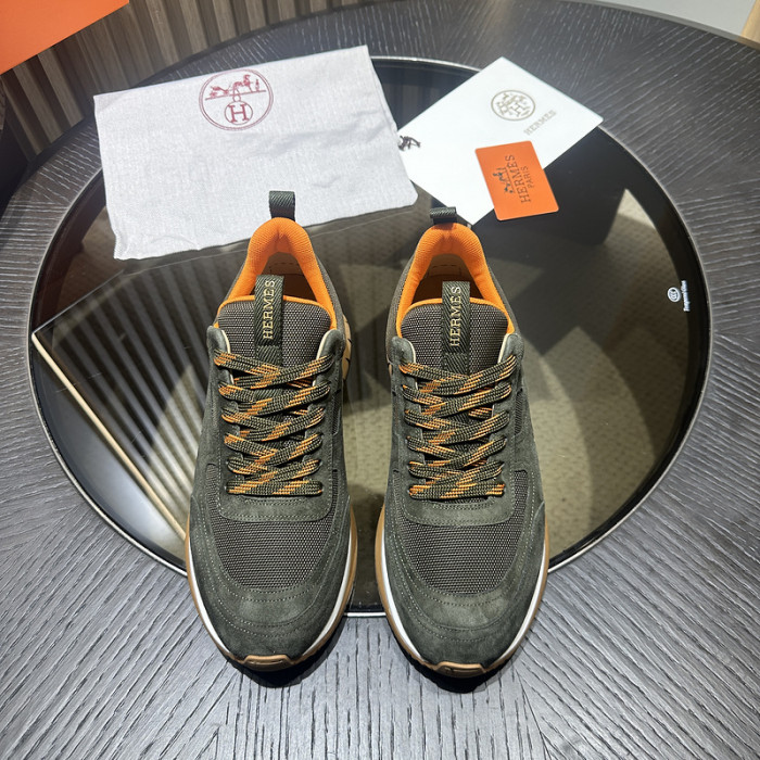 H**me5 snekaers hm052