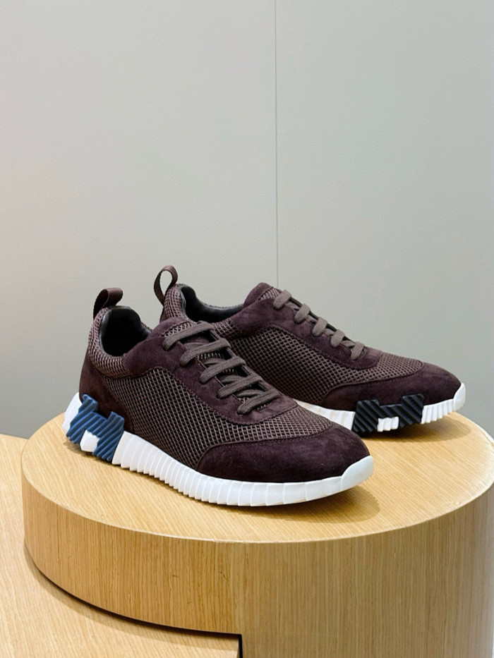 H**me5 snekaers hm098